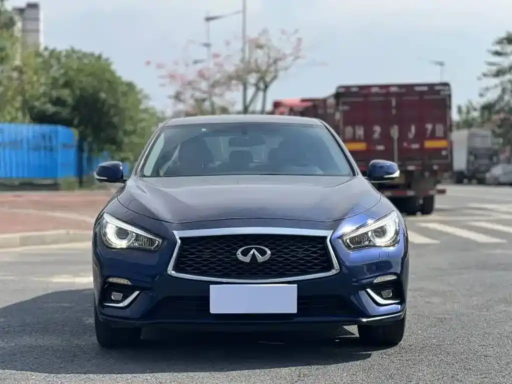 Infiniti Q50L — фото 2
