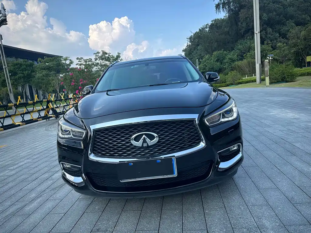Infiniti QX60 (Import) — фото 4