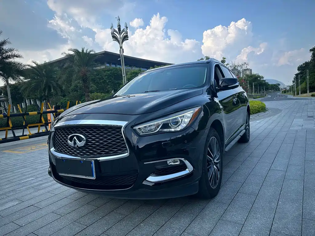 Infiniti QX60 (Import) — фото 5