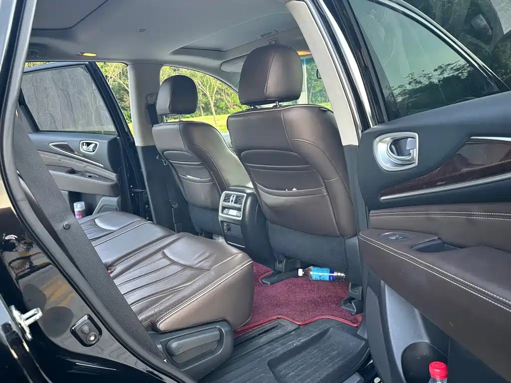 Infiniti QX60 (Import) — фото 8