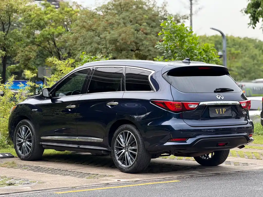 Infiniti QX60 (Import) — фото 13