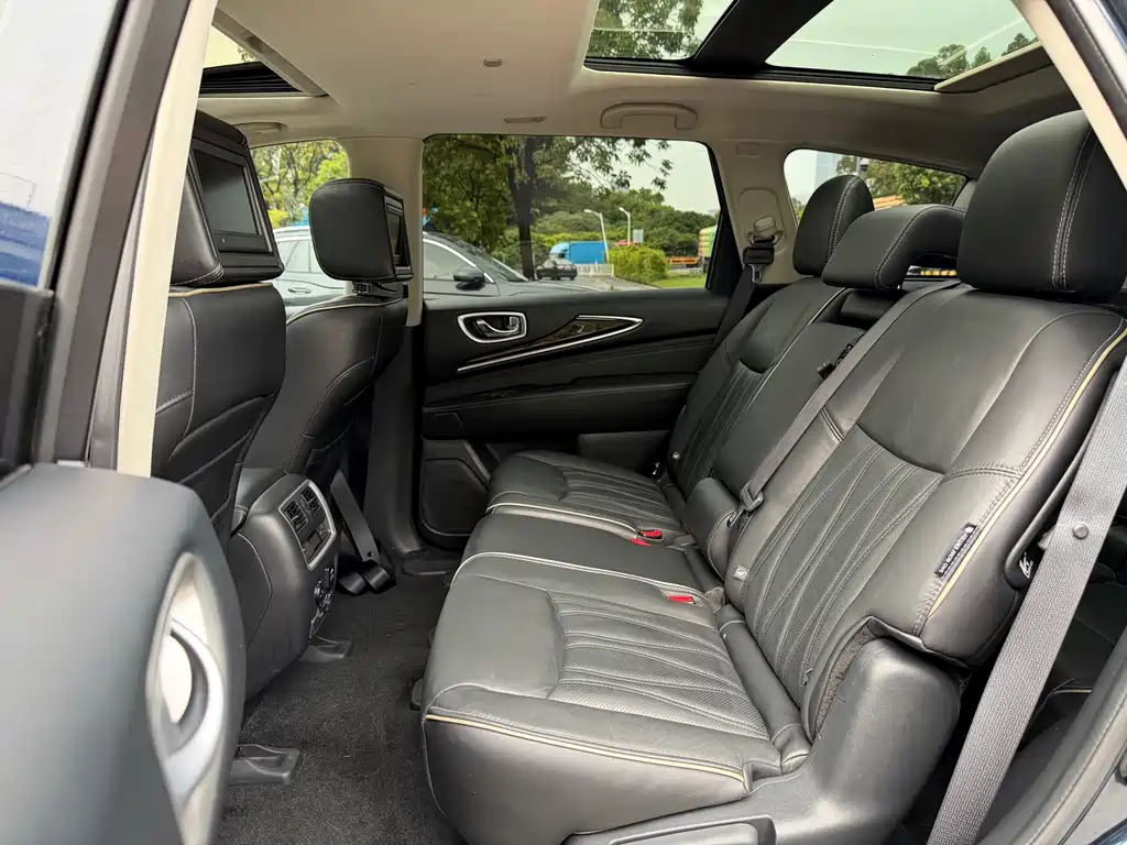 Infiniti QX60 (Import) — фото 8