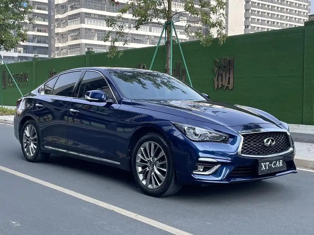 Infiniti Q50L — фото 3