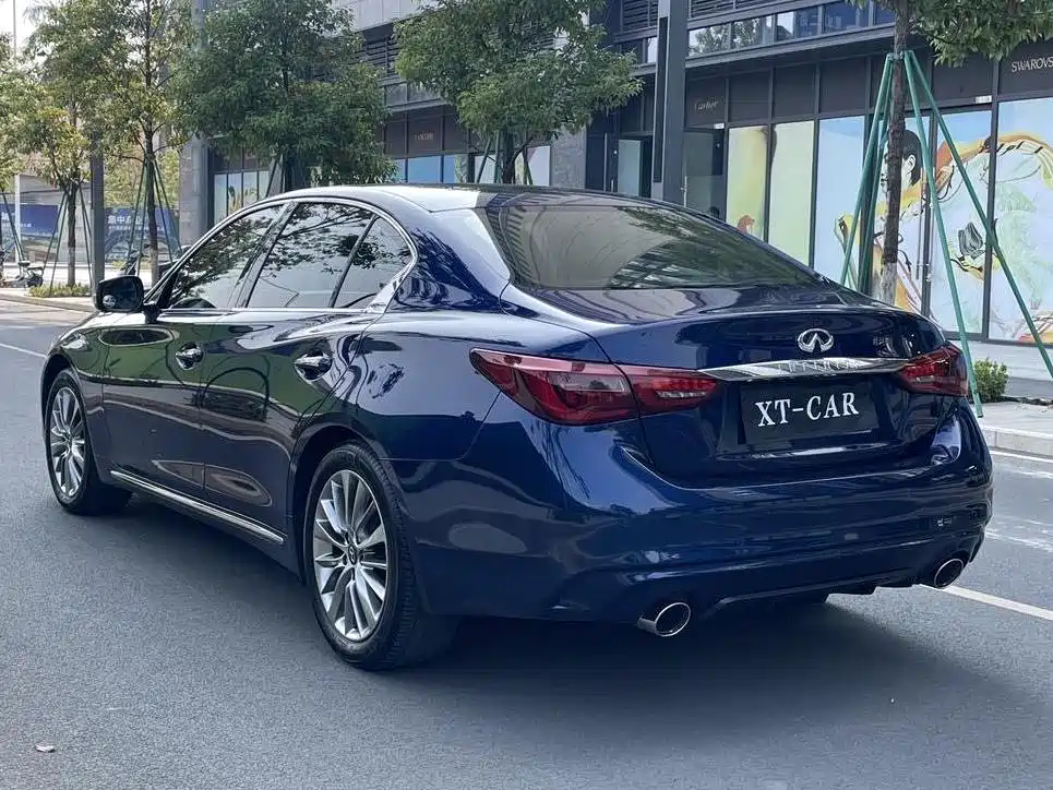 Infiniti Q50L — фото 4