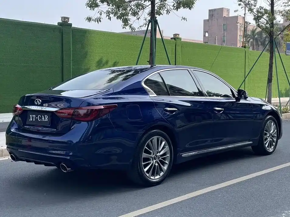 Infiniti Q50L — фото 6