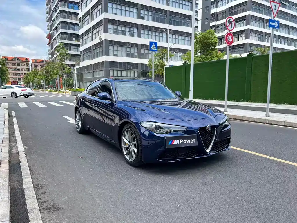 Alfa Romeo Giulia — фото 3