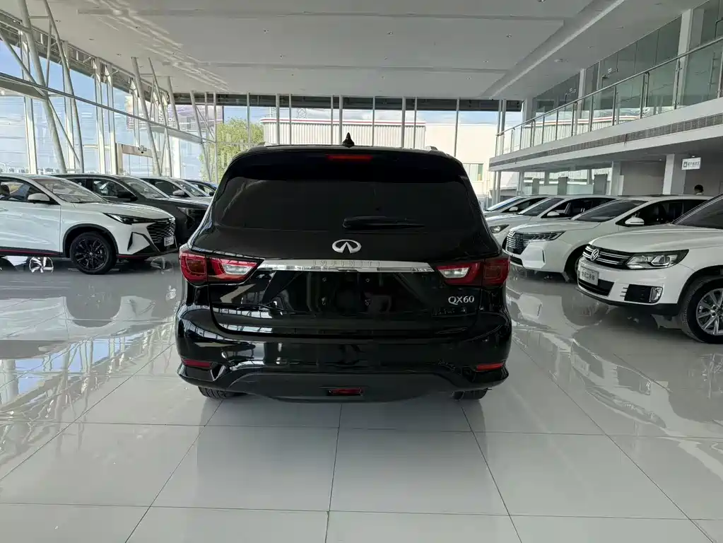 Infiniti QX60 (Import) — фото 11