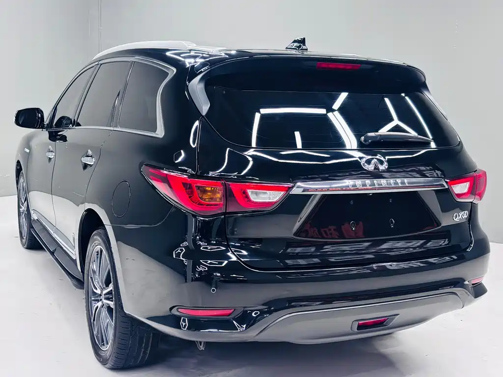 Infiniti QX60 (Import) — фото 3