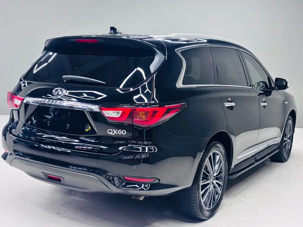 Infiniti QX60 (Import) — фото 5