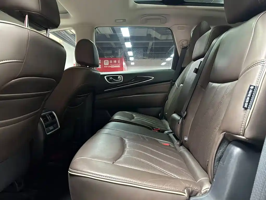 Infiniti QX60 (Import) — фото 9