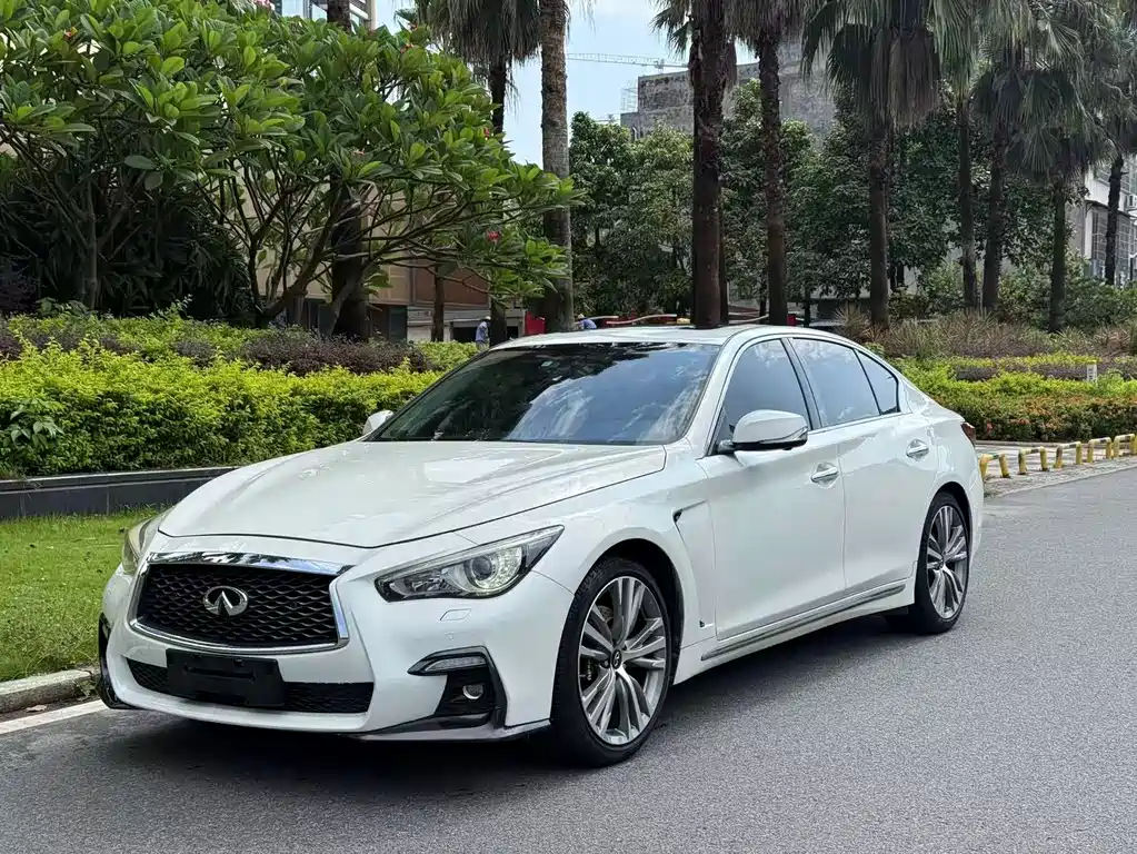 Infiniti Q50L — фото 3