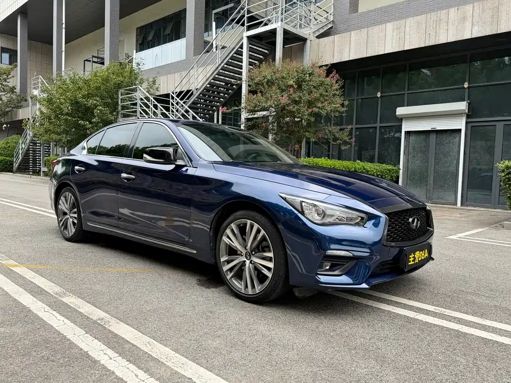 Infiniti Q50L — фото 3