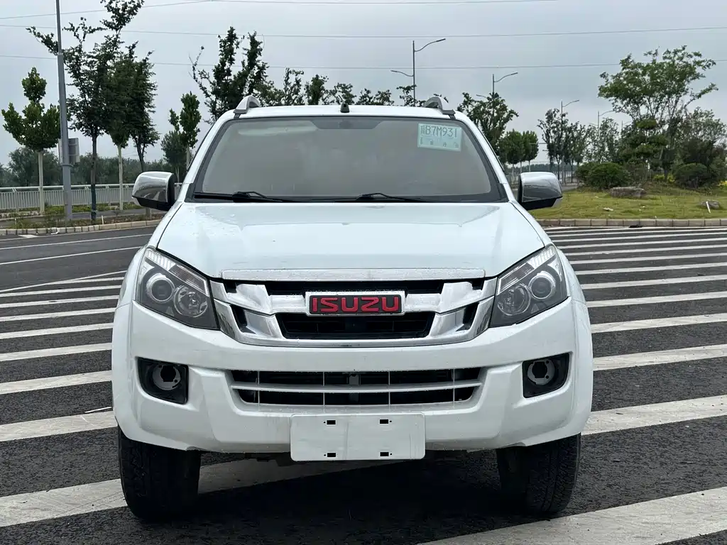 Isuzu D-MAX — фото 2