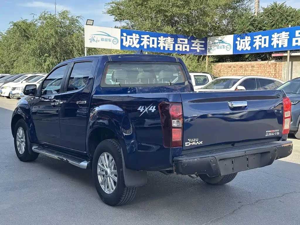 Isuzu D-MAX — фото 7