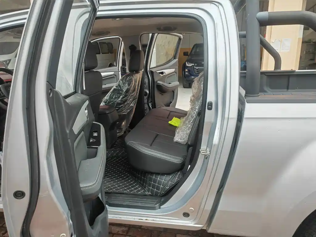 Isuzu RE-MAX Ruimai — фото 11