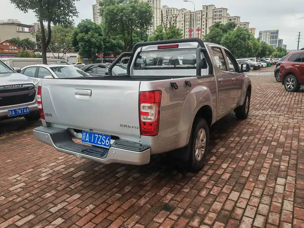 Isuzu RE-MAX Ruimai — фото 4