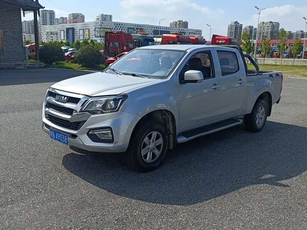 Isuzu RE-MAX Ruimai