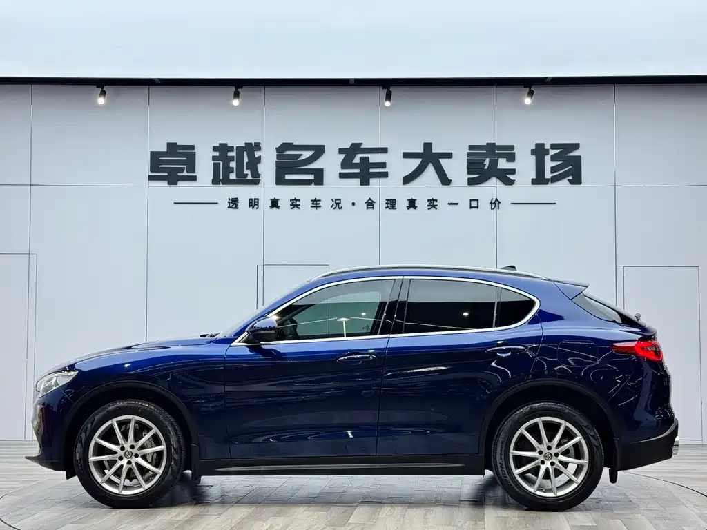 Alfa Romeo Stelvio — фото 4