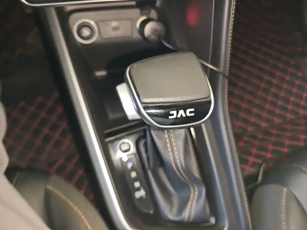 JAC Refine S4 — фото 14