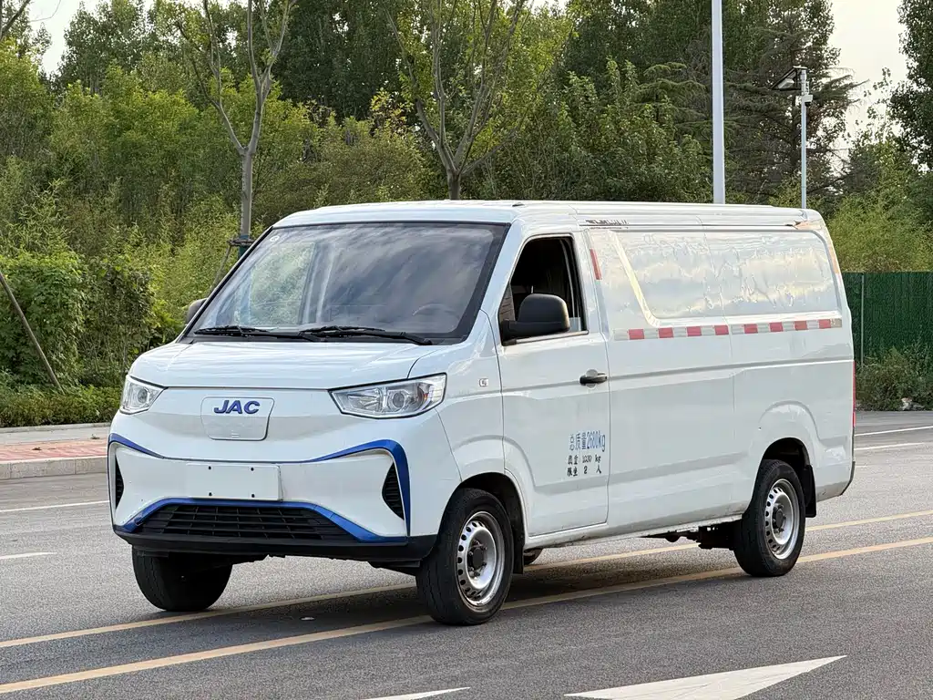 JAC Bluecat