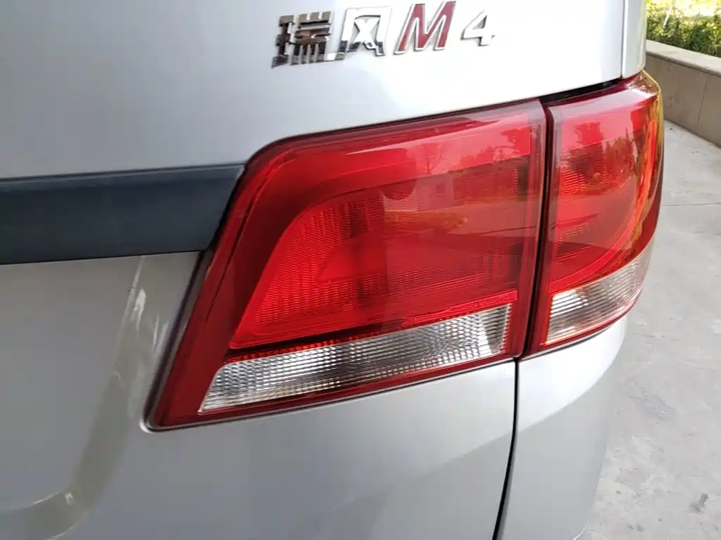 JAC Refine Refine M4 — фото 8