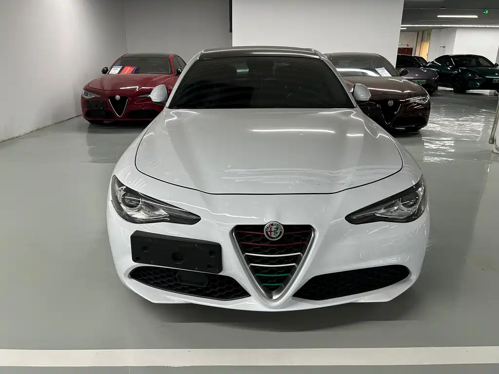 Alfa Romeo Giulia — фото 2