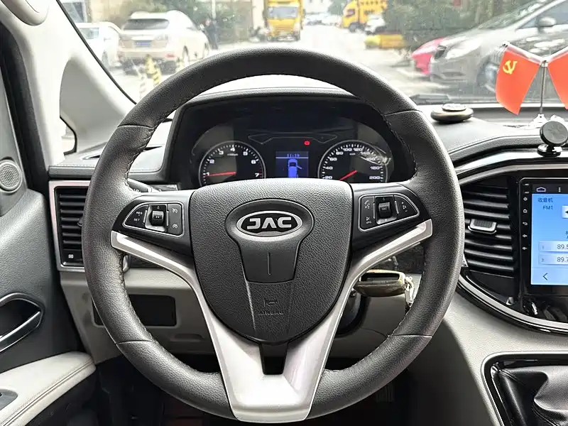 JAC Refine Refine M4 — фото 10