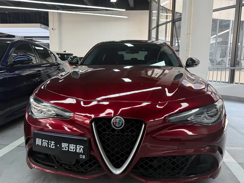 Alfa Romeo Giulia — фото 2