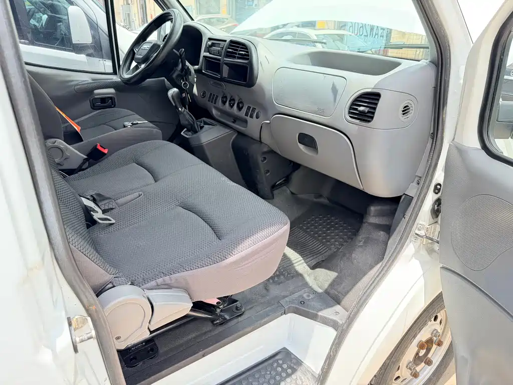 JMC Tesla — фото 11