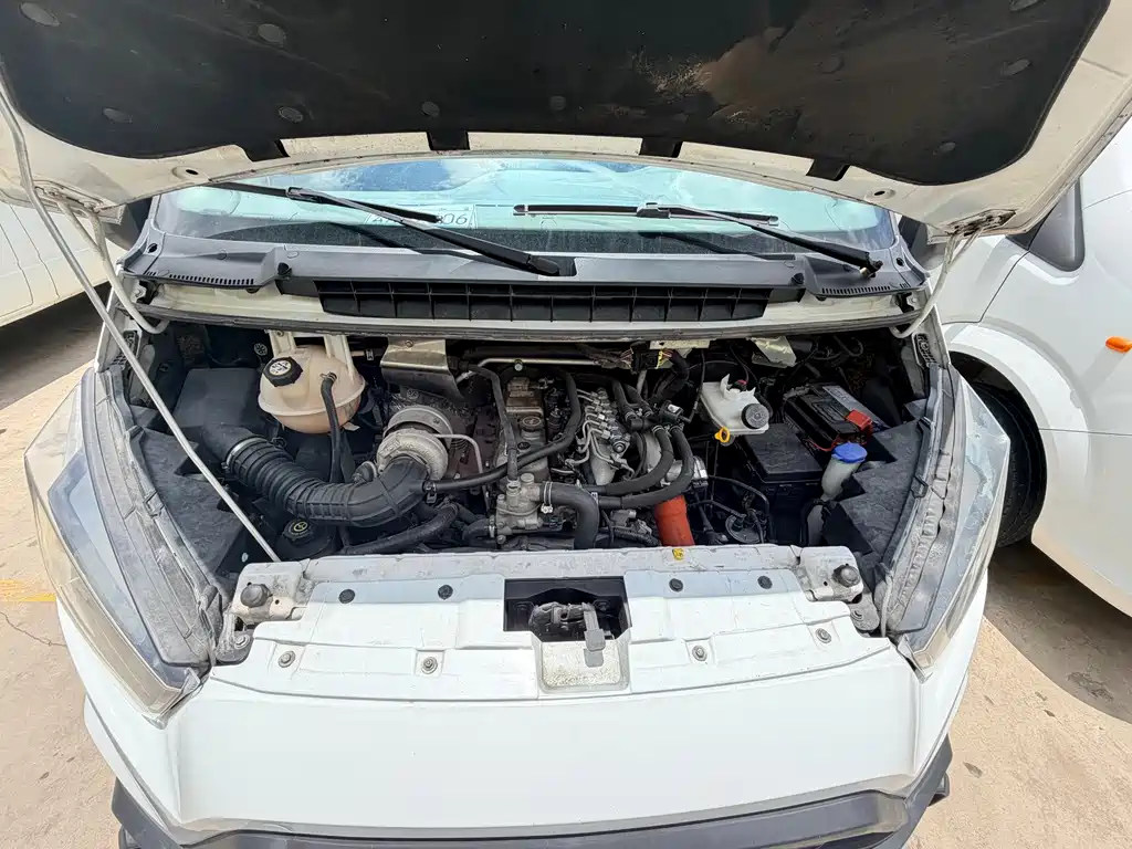 JMC Tesla — фото 6