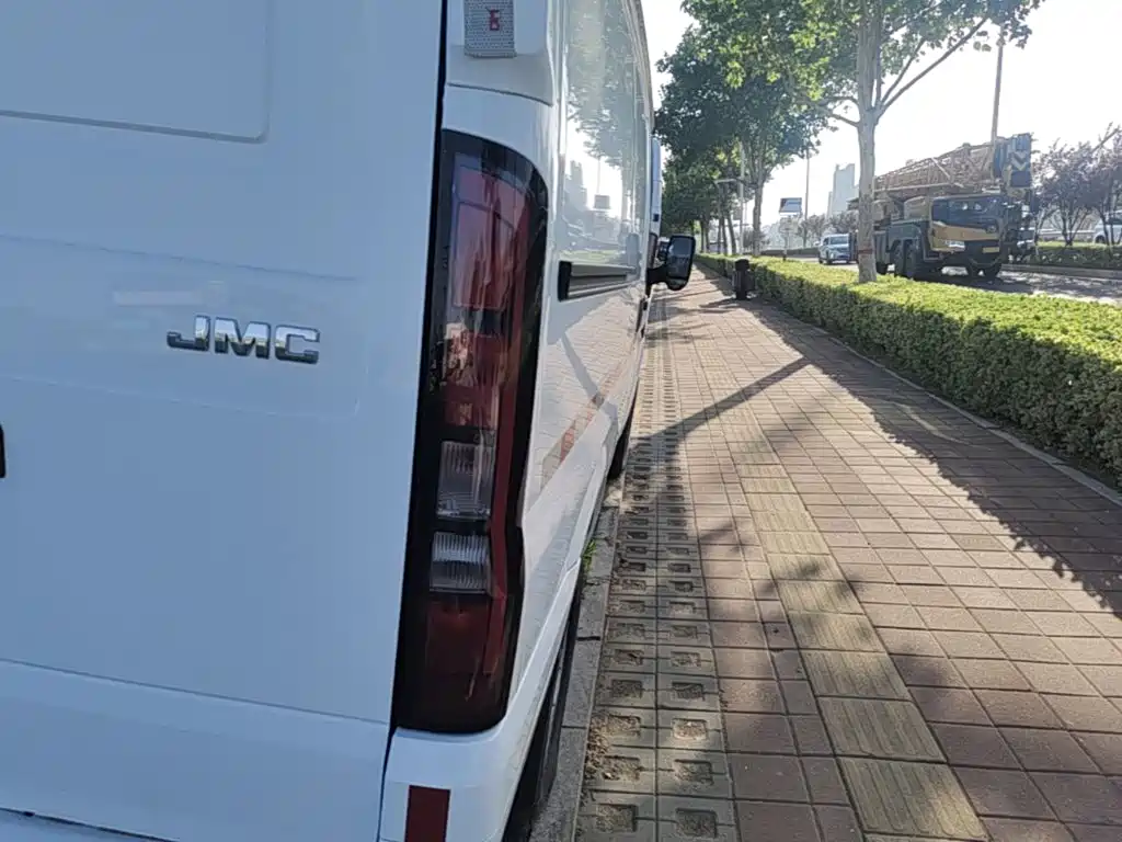 JMC JMC Fushun — фото 8
