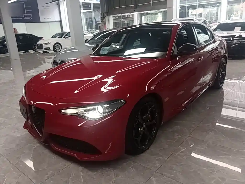 Alfa Romeo Giulia — фото 2