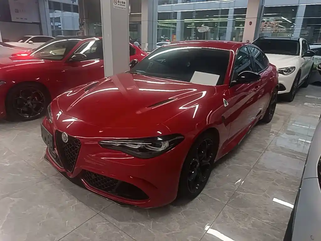 Alfa Romeo Giulia — фото 2
