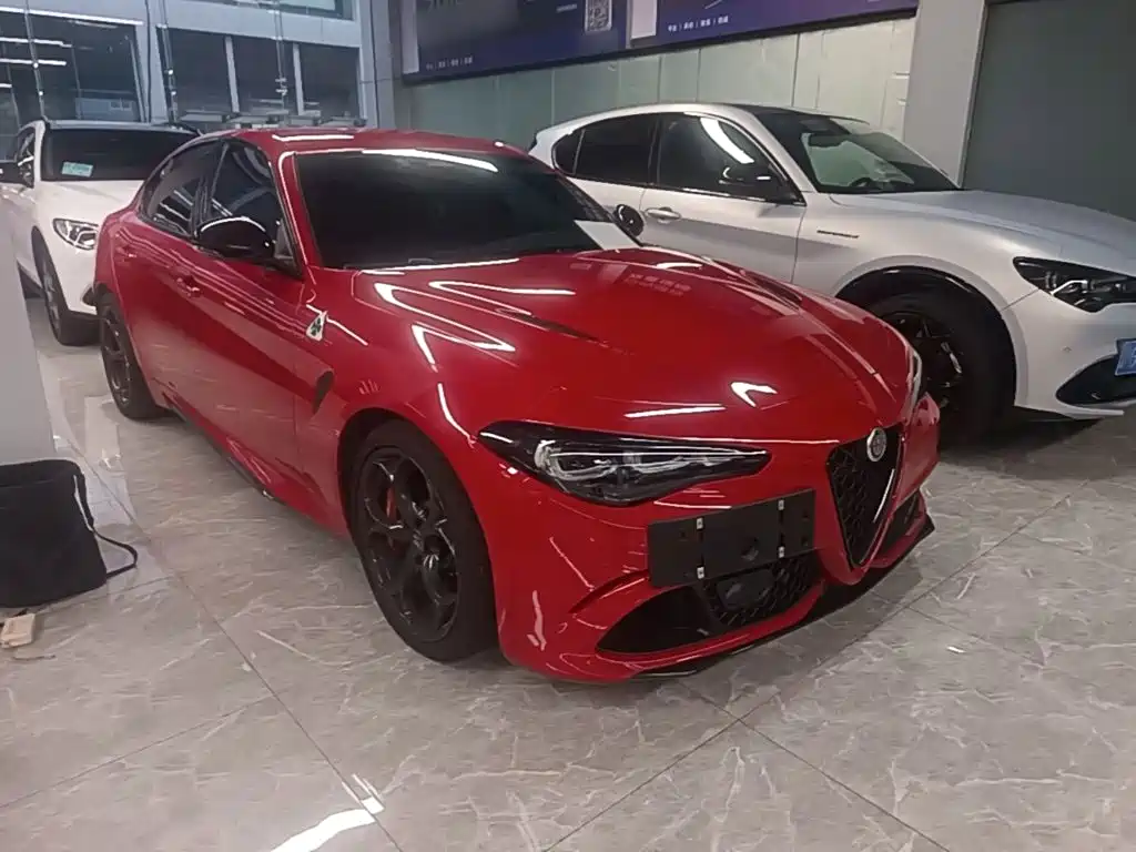 Alfa Romeo Giulia — фото 4