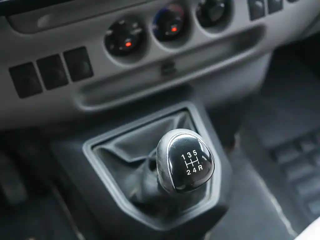 JMC Tesla — фото 15