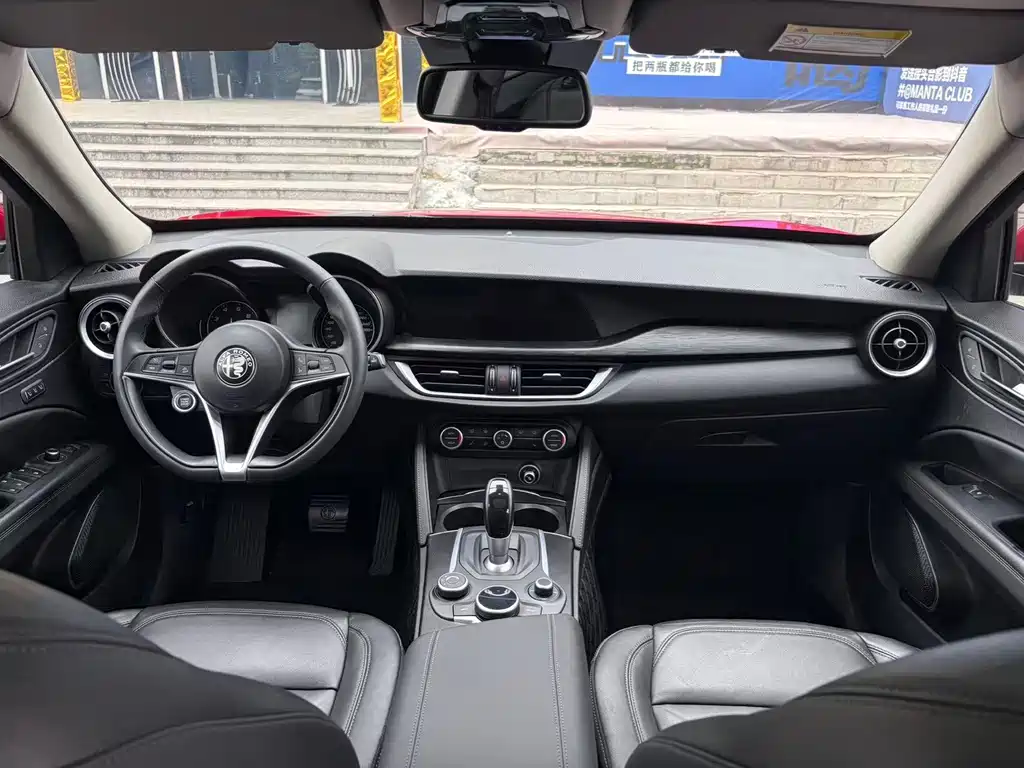 Alfa Romeo Stelvio — фото 6