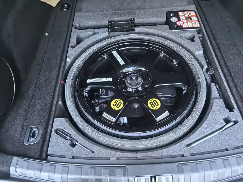 Alfa Romeo Stelvio — фото 15