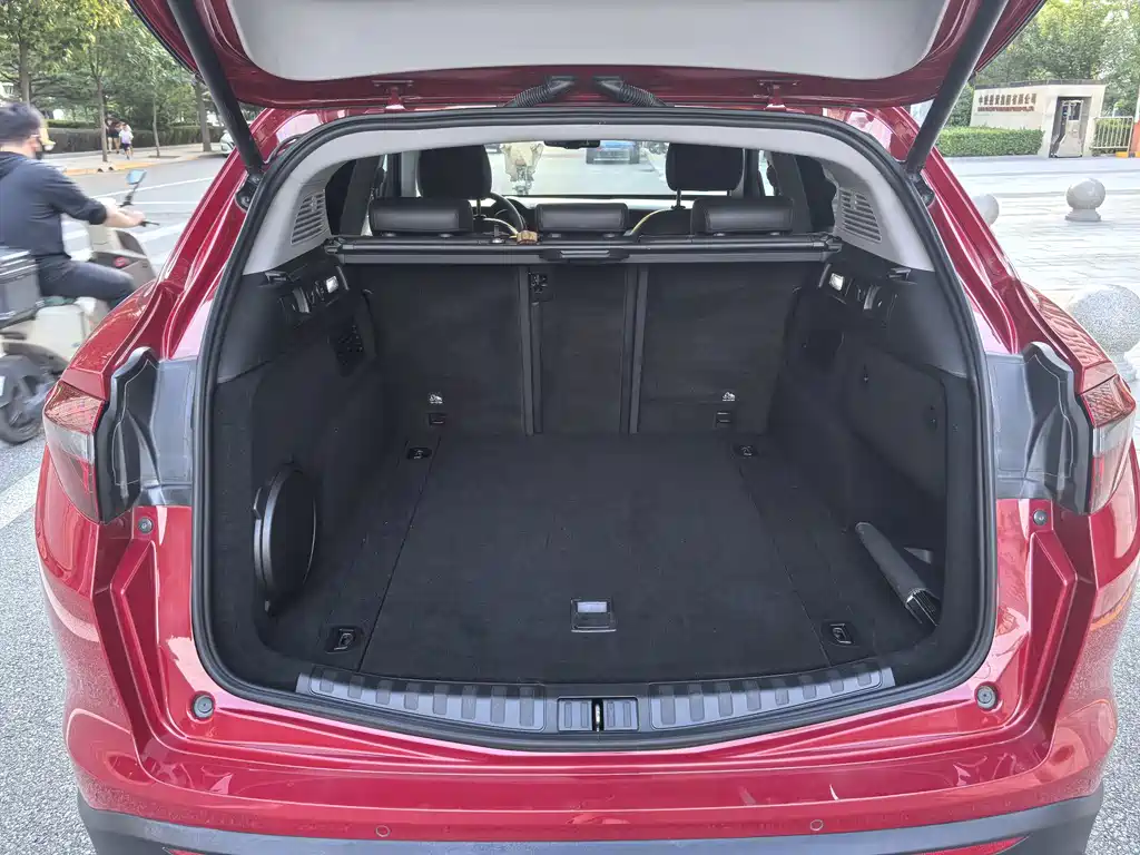 Alfa Romeo Stelvio — фото 16