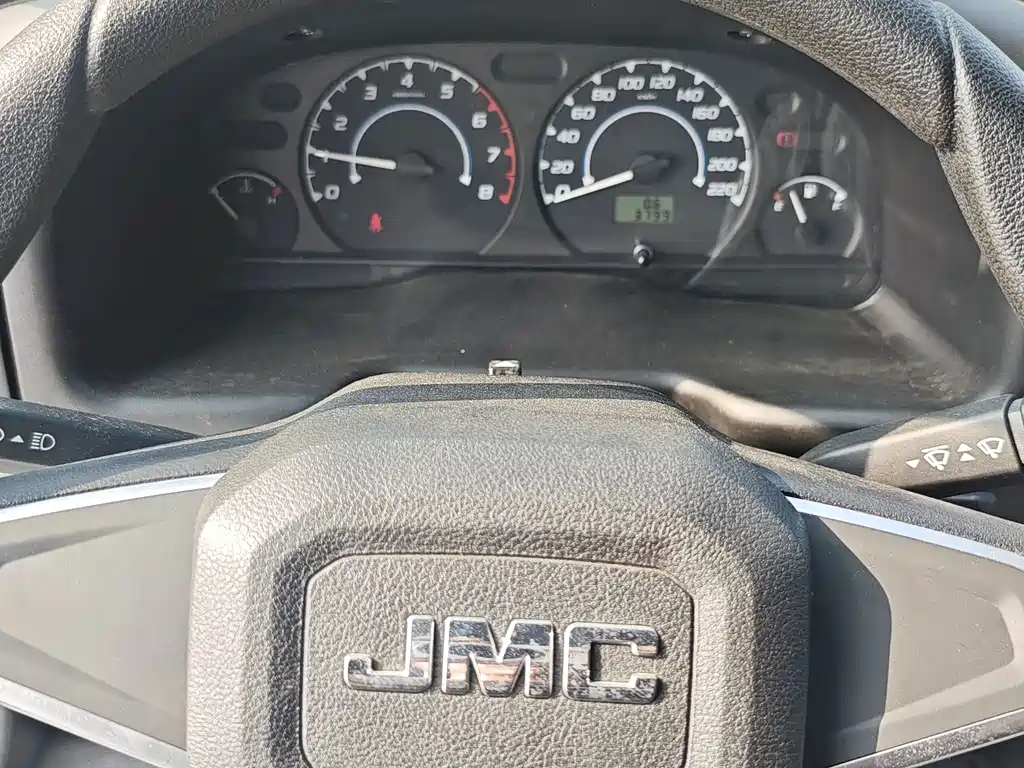 JMC Tesla — фото 24
