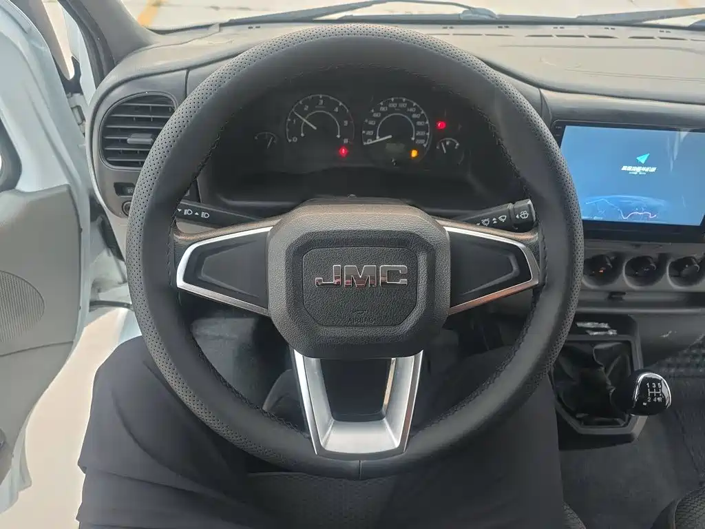 JMC Tesla — фото 7