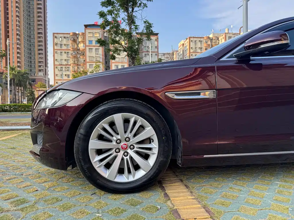 Jaguar XFL — фото 8