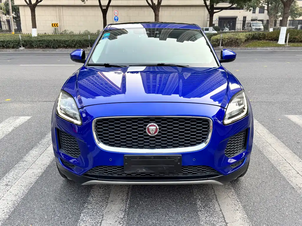 Jaguar E-PACE — фото 2