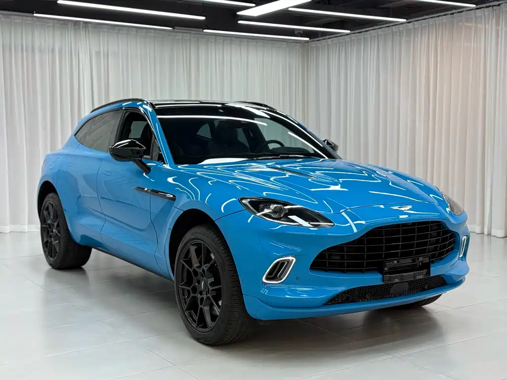 Aston Martin DBX — фото 3