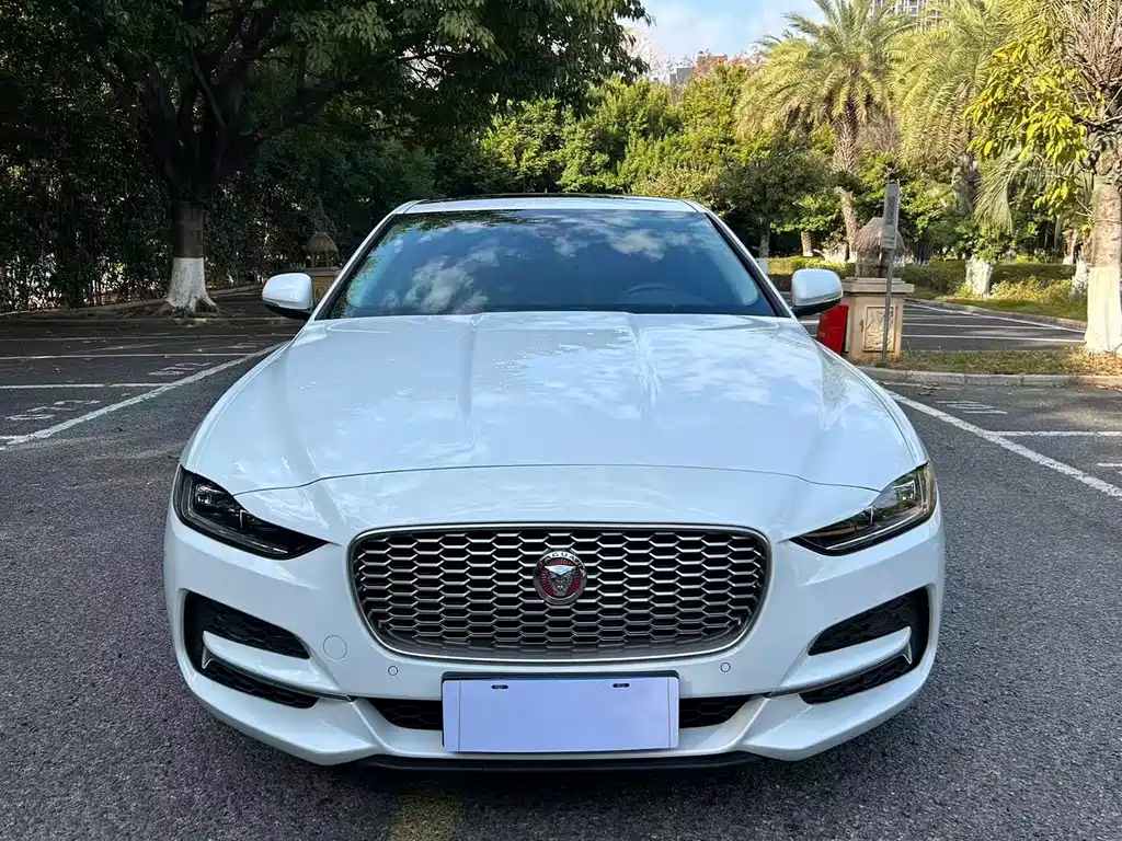 Jaguar XEL — фото 2
