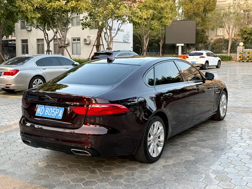 Jaguar XFL — фото 6