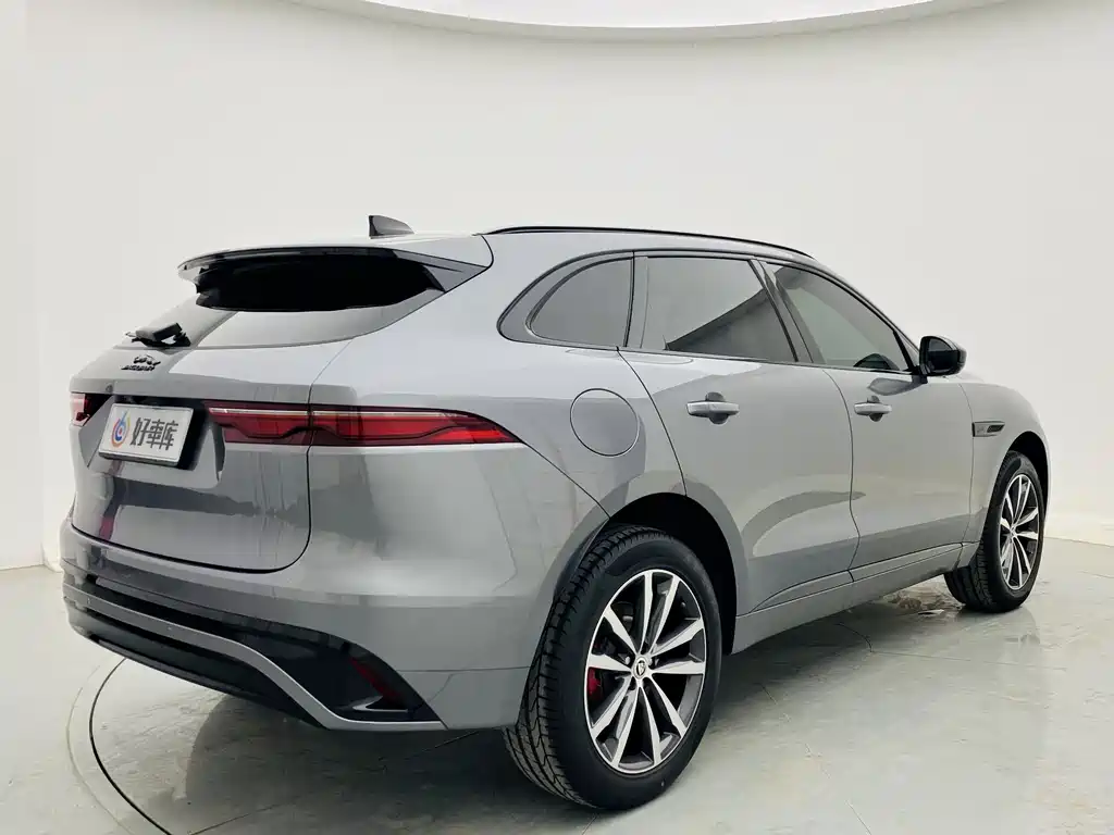 Jaguar F-PACE — фото 5