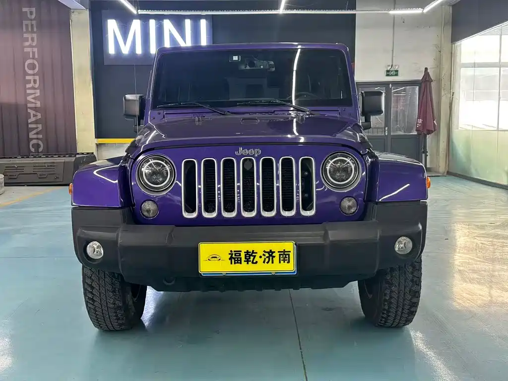 Jeep Wrangler — фото 3