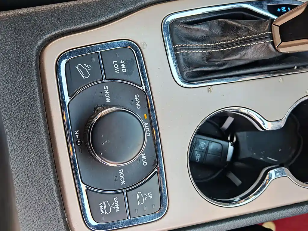 Jeep Grand Cherokee (Import) — фото 9