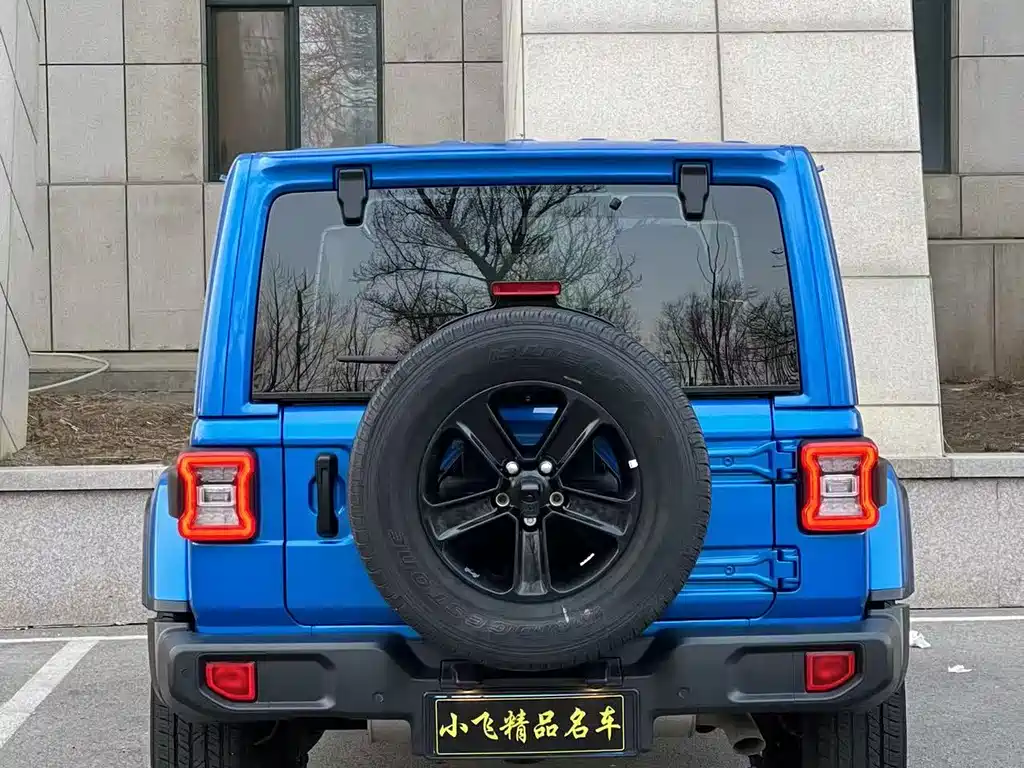Jeep Wrangler — фото 4