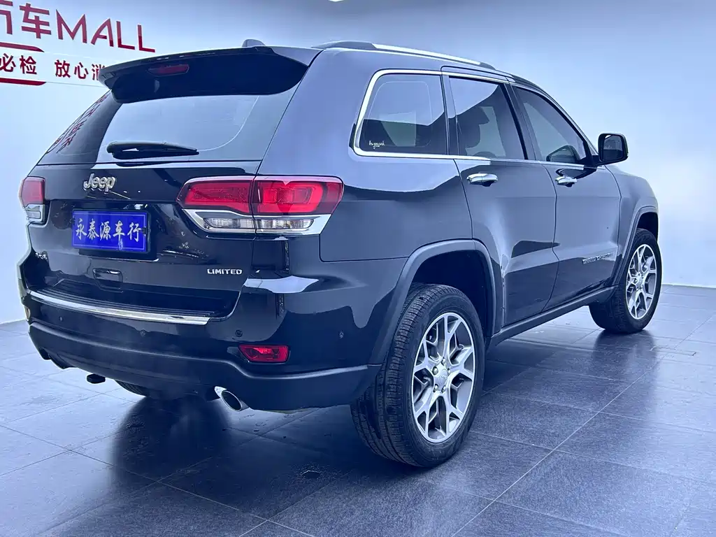 Jeep Grand Cherokee (Import) — фото 5